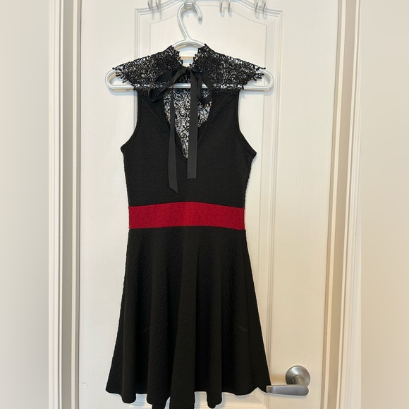 Red & Black Lace Fit-and-Flare Dress - Picture 2 of 5